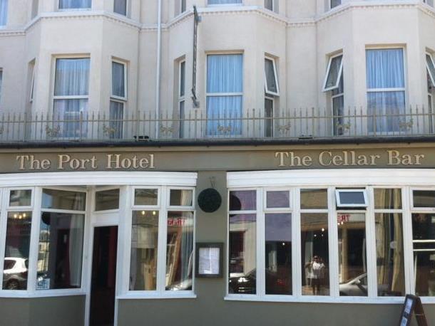 The Port Hotel Portrush Exteriör bild